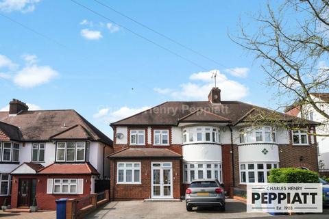4 bedroom semi-detached house for sale, Chase Way, Southgate, N14