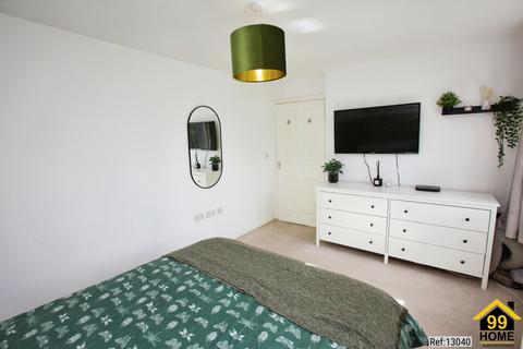 2 bedroom flat for sale, Owen Close, Fareham, Hampshire, PO16
