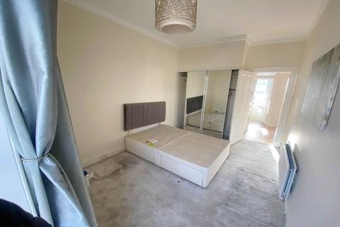 2 bedroom flat for sale, Dudley Drive, Flat 3-1, Hyndland G12