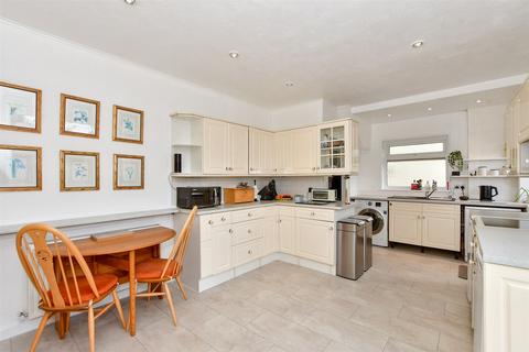 3 bedroom end of terrace house for sale, Poplar Street, Romford, Essex