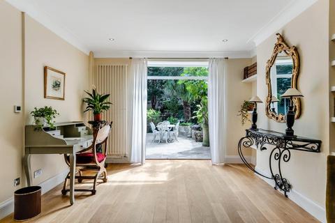 4 bedroom apartment for sale, BELSIZE LANE, BELSIZE PARK, London NW3