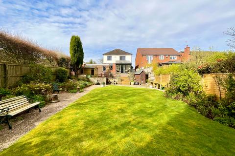 3 bedroom detached house for sale, Sandon Road, Meir Heath