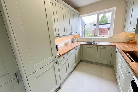 3 bedroom detached house for sale, Sandon Road, Meir Heath