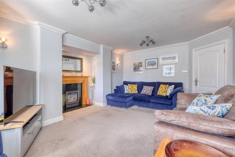 4 bedroom detached house for sale, Julian Close, Catshill, Bromsgrove, B61 0LH