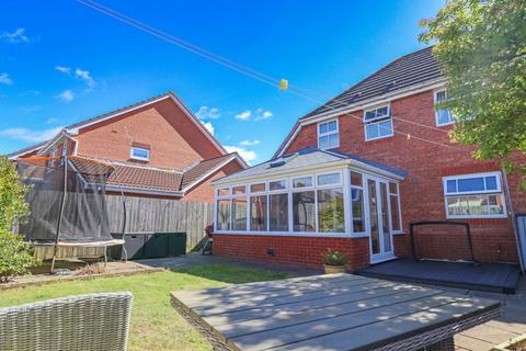 4 bedroom detached house for sale, Meadowlands - Stunningly Presented Home