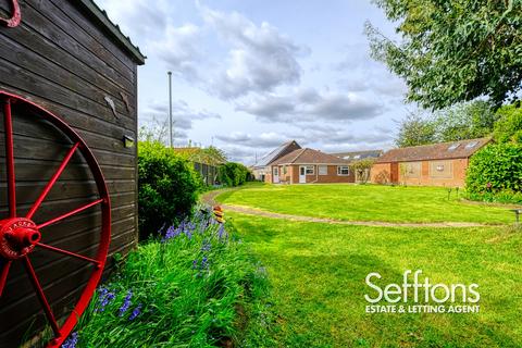 6 bedroom detached bungalow for sale, Harvey Close, Thorpe St. Andrew, NR7