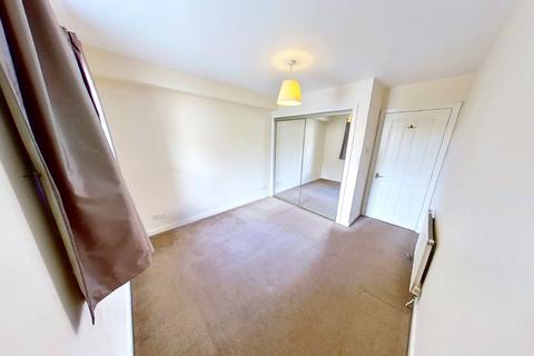 2 bedroom flat to rent, Albury Gardens, Aberdeen, AB11