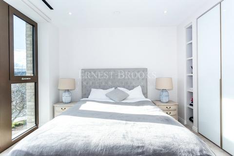 1 bedroom apartment to rent, Hampton House, 2 Michael Road, Fulham, SW6