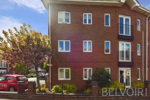 2 bedroom flat for sale, Bickerstaff Court, Telford TF1