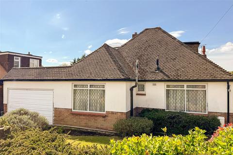 4 bedroom bungalow for sale, Greenbury Close, Chorleywood, Rickmansworth, Hertfordshire, WD3