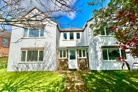 1 bedroom apartment for sale, Kings Road, Lymington, Hampshire, SO41