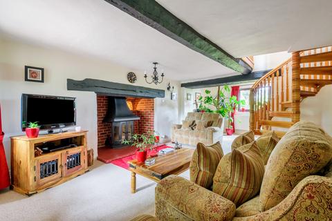 4 bedroom detached house for sale, London Road, Whimple