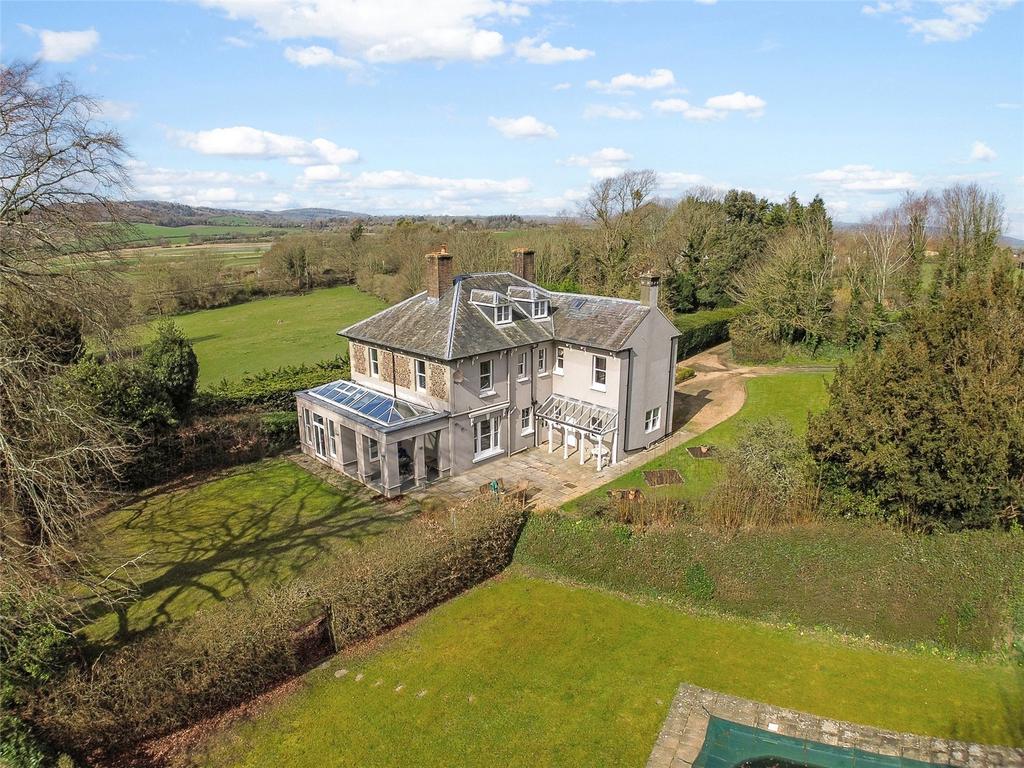 New Barn Road, Amberley, Arundel, West Sussex, BN18 6 bed detached