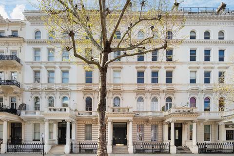 Studio for sale, London SW7