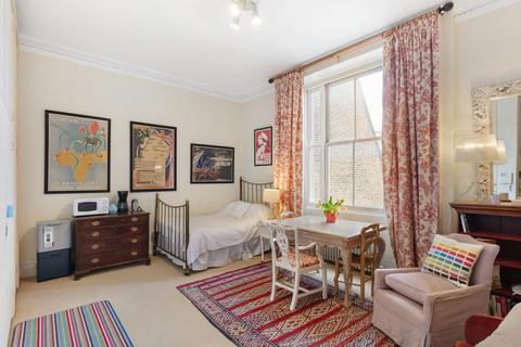 Studio for sale, London SW7