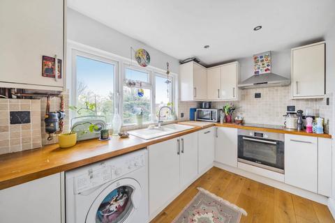 2 bedroom flat for sale, Sunbury-on-Thames,  Surrey,  TW16