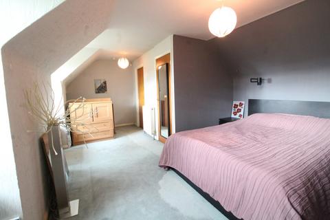 3 bedroom chalet for sale, Clarendon Road, West Croydon, CR0