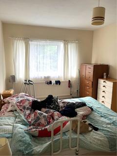 25 Burdale Drive, Salford, M6 8AE