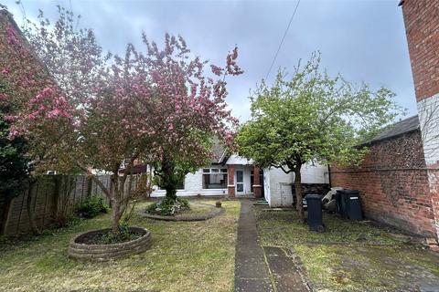 2 bedroom bungalow to rent, Anchor Street, Leicester LE4