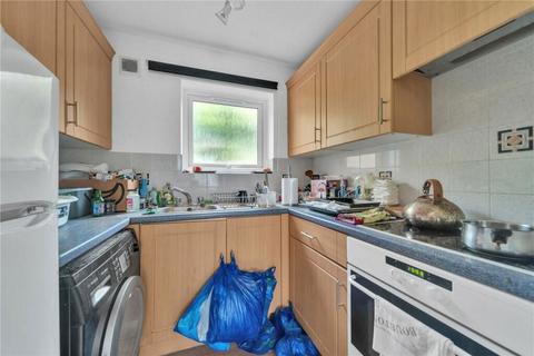 Studio for sale, 50 Station Approach, Coulsdon North, Coulsdon, ., CR5 2NT