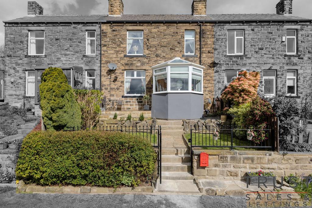 Birstall, Batley WF17 2 bed terraced house for sale £180,000