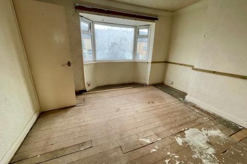 3 bedroom semi-detached house for sale, 75 Causeway Green Road, Oldbury, B68 8LE