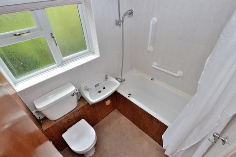 2 bedroom flat for sale, Bridgnorth Road, Wolverhampton