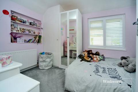 105 Lindsay Road, Worcester Park, KT4 8LF