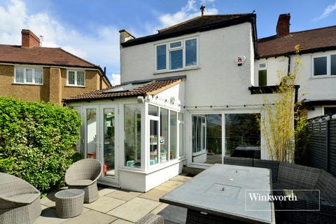 105 Lindsay Road, Worcester Park, KT4 8LF