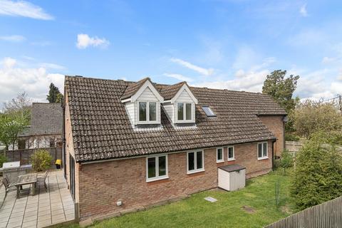 4 bedroom detached house for sale, New Road, Aston Clinton