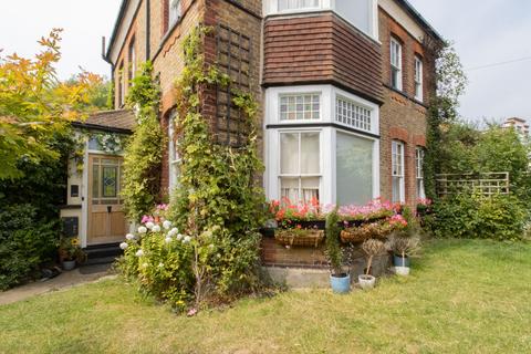 5 bedroom detached house for sale, St. Peters Park Road, Broadstairs, CT10