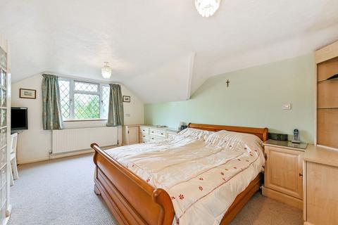4 bedroom detached house for sale, South Walk, Middleton-On-Sea, PO22