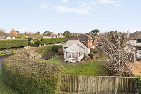 4 bedroom detached house for sale, South Walk, Middleton-On-Sea, PO22