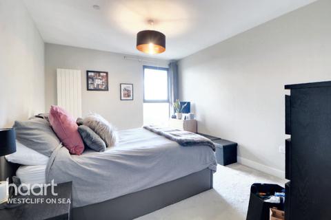 2 bedroom flat for sale, Victoria Avenue, Southend-On-Sea
