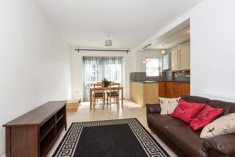 2 bedroom flat to rent - Alexandra Road Wimbledon SW19