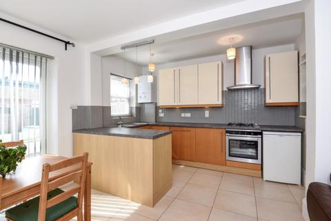 2 bedroom flat to rent, Alexandra Road Wimbledon SW19