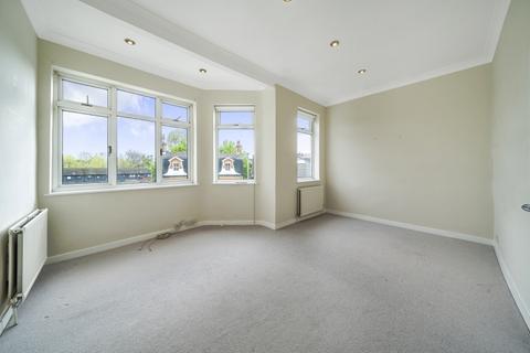 3 bedroom apartment to rent, Oakhill Road Putney SW15