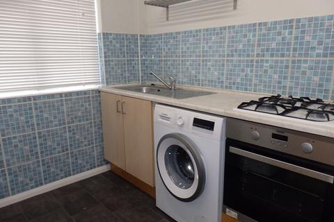 2 bedroom ground floor flat to rent, Stroud Green, Newbury RG14