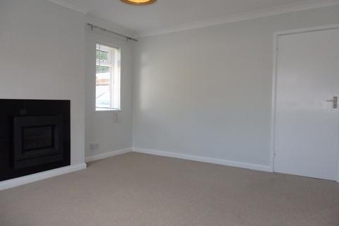 2 bedroom ground floor flat to rent, Stroud Green, Newbury RG14