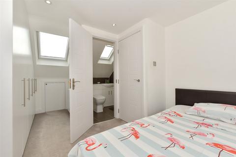 59 Lyme Road, Welling, DA16 1RG