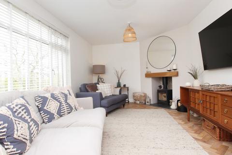 2 Cheriton Grove, Tonteg, Pontypridd, CF38 1PF