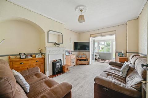 3 bedroom end of terrace house for sale, Downing Road, Dagenham, Essex