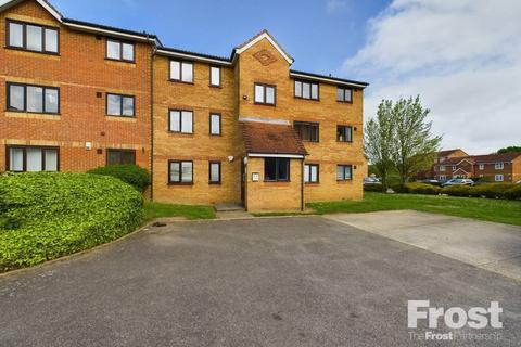 379 Redford Close, Feltham, TW13 4TL