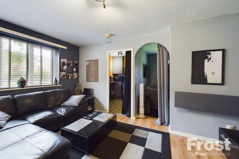 379 Redford Close, Feltham, TW13 4TL