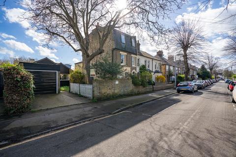 4 bedroom detached bungalow for sale, Belvoir Road, Cambridge, CB4