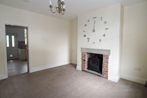 2 bedroom terraced house to rent, Eaves Knoll Road, New Mills, SK22
