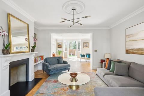 98 Hervey Road, London, SE3 8BU