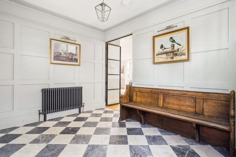 98 Hervey Road, London, SE3 8BU