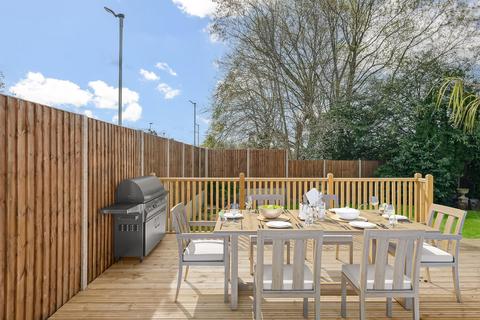 98 Hervey Road, London, SE3 8BU