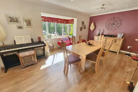 1 Burgate Fields, Fordingbridge, SP6 1LR